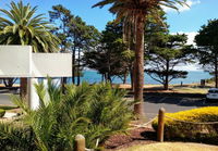 Cowes Partner Retreat - Beachfront
