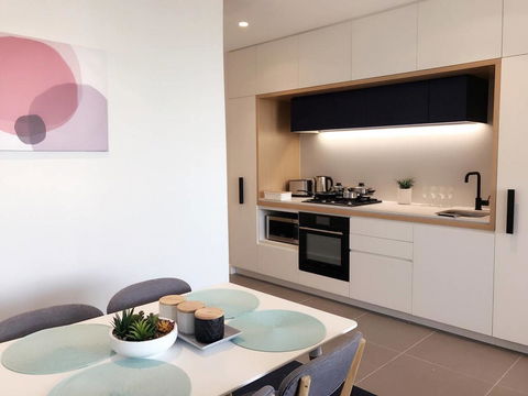 Cozy Melbourne Star 2 Bedroom Apartment Docklands - Accommodation NT 2