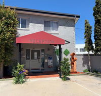 Crest Motor Inn - NT Tourism