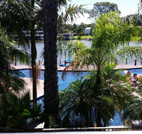Cypress waterfront spa apartment - NT Tourism