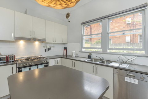 Dalziel Lodge - Accommodation NT 3