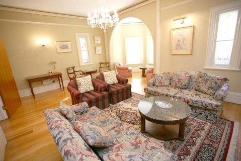 Darcy's Hotel - Accommodation NT 2