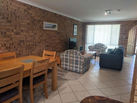 DAVIES STREET 3/14 MOLLYMOOK - Accommodation NT 1