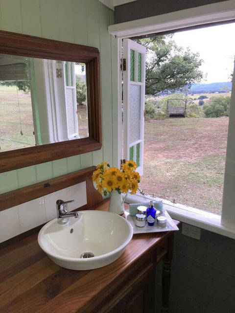Dayboro - Blue Ridge Lavender Cottage - NT Tourism 2