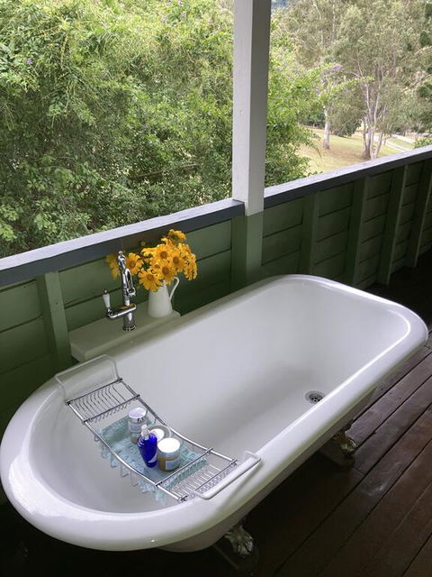 Dayboro - Blue Ridge Lavender Cottage - NT Tourism 1