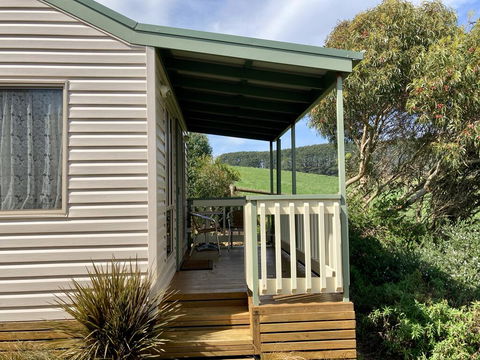 Daysy Hill Country Cottages - Accommodation NT 1