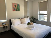 Delicate and Peaceful Bundoora Townhouse 11-R2