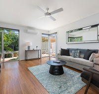 Deluxe Unit with Pool Parking and Gym near Beaches - Accommodation NT