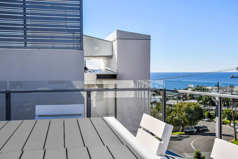 Designer Beach Apartment - Saffire Mooloolaba - Accommodation NT 1