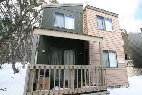 Discobulous 6 - Accommodation NT 1