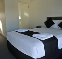 Dooley's Tavern  Motel Springsure - Accommodation NT