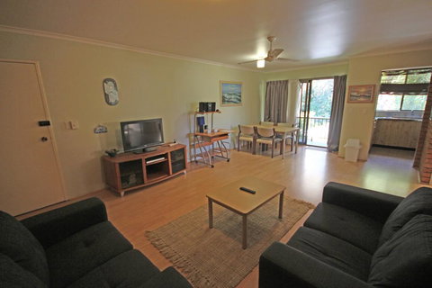 Dunes Holiday Apartments Unit 21 - Accommodation NT 1