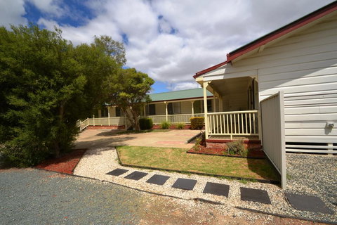 Echuca Holiday Units - Accommodation NT 0