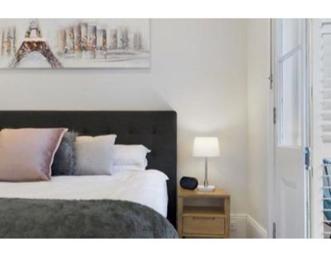 Elegant Renovated Terrace Close To City - NT Tourism 2