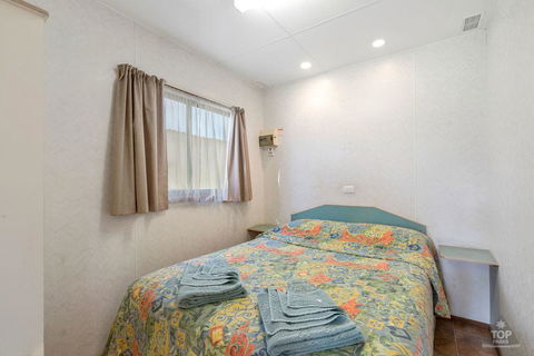 Elliston Waterloo Bay Tourist Park - Accommodation NT 3