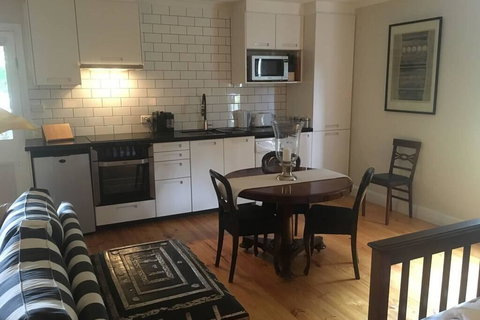 Elmswood BnB - Accommodation NT 3