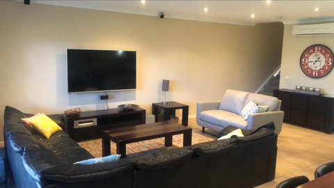 ELSINOR Townhouse 2 - Accommodation NT 2