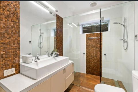 Elsternwick Paradise, Love Where You Live!!! - NT Tourism 2