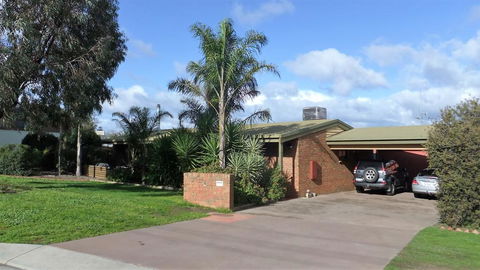 Elwood House - Accommodation NT 2
