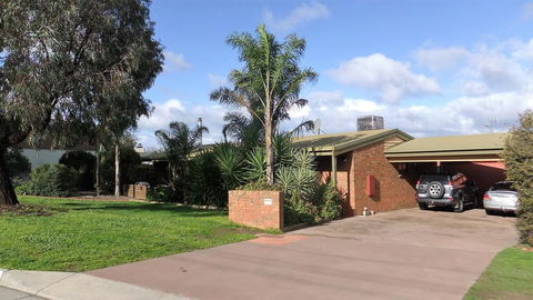 Elwood House - Accommodation NT 3