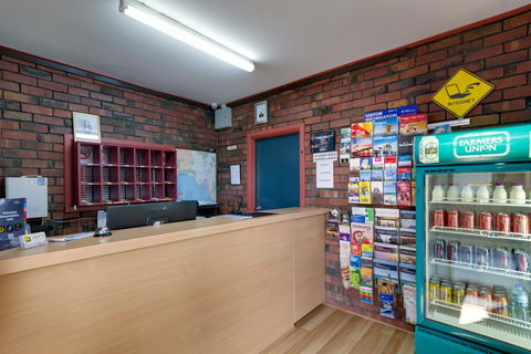 Enfield Motel - NT Tourism 0