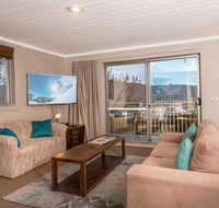 Erulisse-Spacious townhouse with magical lake views - NT Tourism
