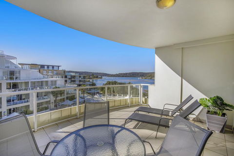 Ettalong Beach Luxury Apartments - NT Tourism 3