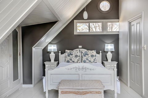 Evanslea Luxury Boutique Accommodation - NT Tourism 1