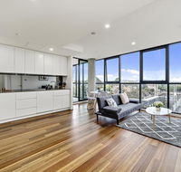 Executive City-centre Apartment with Parking - NT Tourism