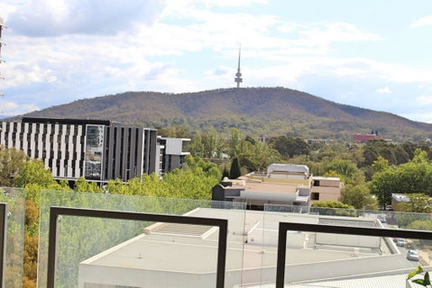 Executively Styled 2 Bed, 2 Bath, Perfect Location - NT Tourism 1