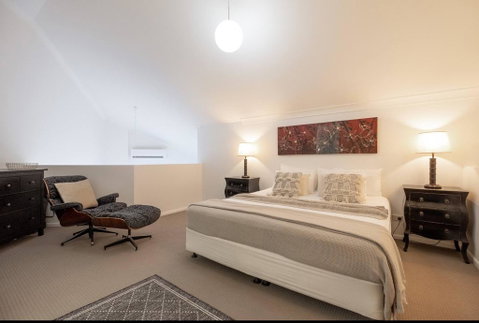 Fabulous Kangaroo Point 3 Bedroom Apartment - Accommodation NT 0