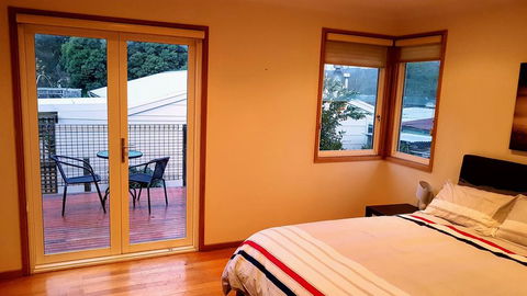 Family Getaway In Eildon - Pet Friendly - NT Tourism 0