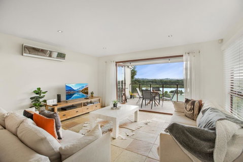 Family House With BBQ Deck, Water View And Parking - Accommodation NT 1