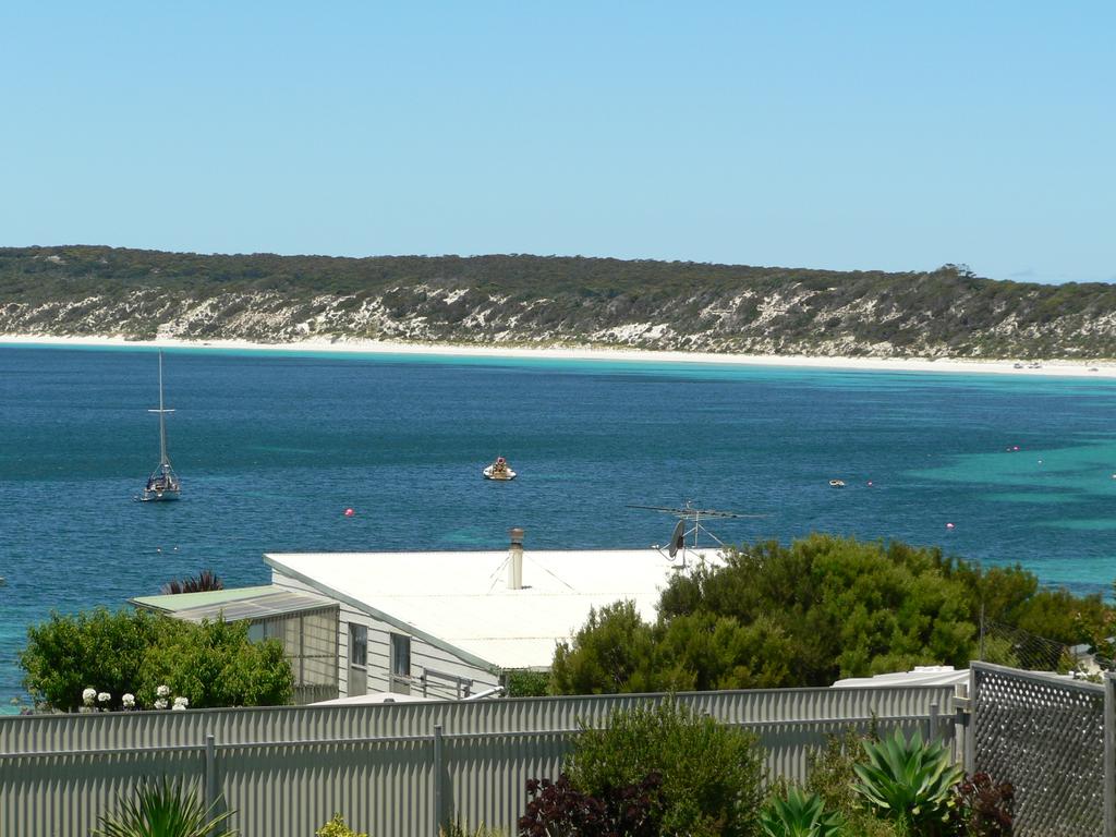  Accommodation NT