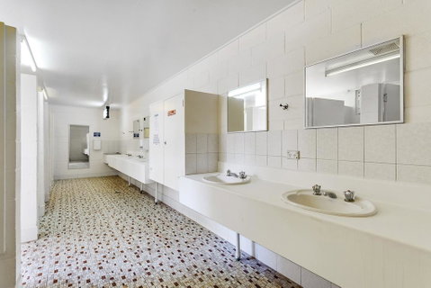 First City Caravilla - Accommodation NT 3