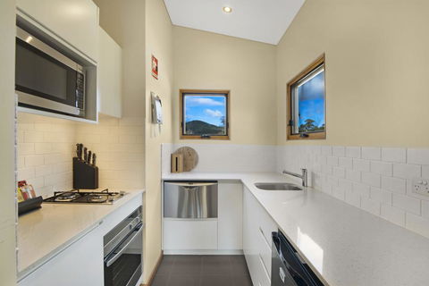 Four Mile Hut - NT Tourism 3