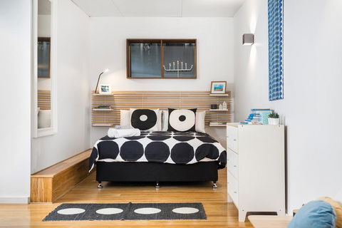Fremantle Swan River Studio - NT Tourism 2