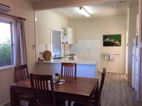 FROGGIES HOLIDAY HOUSE - Accommodation NT 3