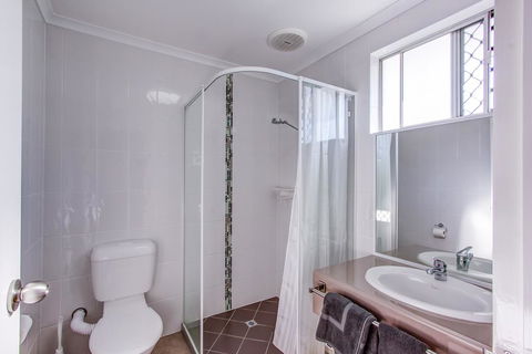Galaxy Mackay Motor Inn - Accommodation NT 1