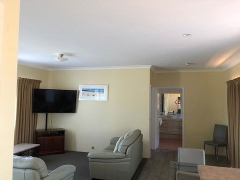 Gale Street Motel & Villas - NT Tourism 1