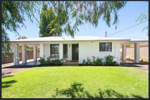 Gale Street Retreat Busselton - NT Tourism 2