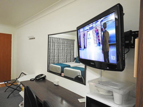 Gallery Motel - NT Tourism 1