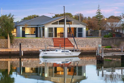 Geographe House - NT Tourism 0