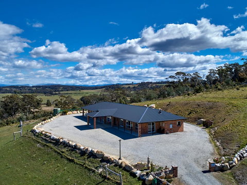 George River Park (House, 100 Acres, Animals, Views) - Accommodation NT 1