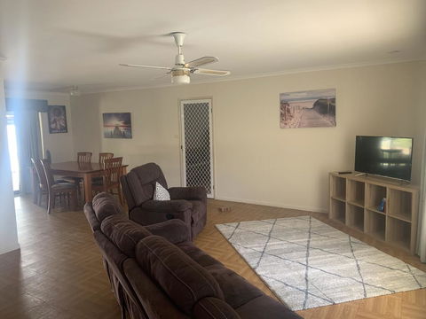 Gin Gin Budget Accommodation - Accommodation NT 2