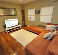 Glebe Self-Contained Modern One-Bedroom Apartment 47ROS - Accommodation NT