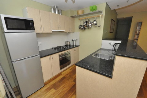 Glebe Self-Contained Modern One-Bedroom Apartment (47ROS) - NT Tourism 3