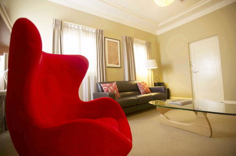 Globe Apartments - NT Tourism 1