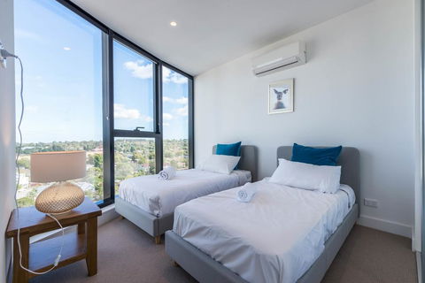 Golden Box Hill Apartment - Accommodation NT 2