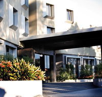 Golden Pebble Hotel - Accommodation NT